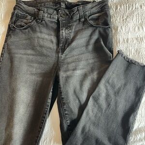 Kendall & Kylie Women's Skinny Jeans - washed black size 11/30 frayed raw hem